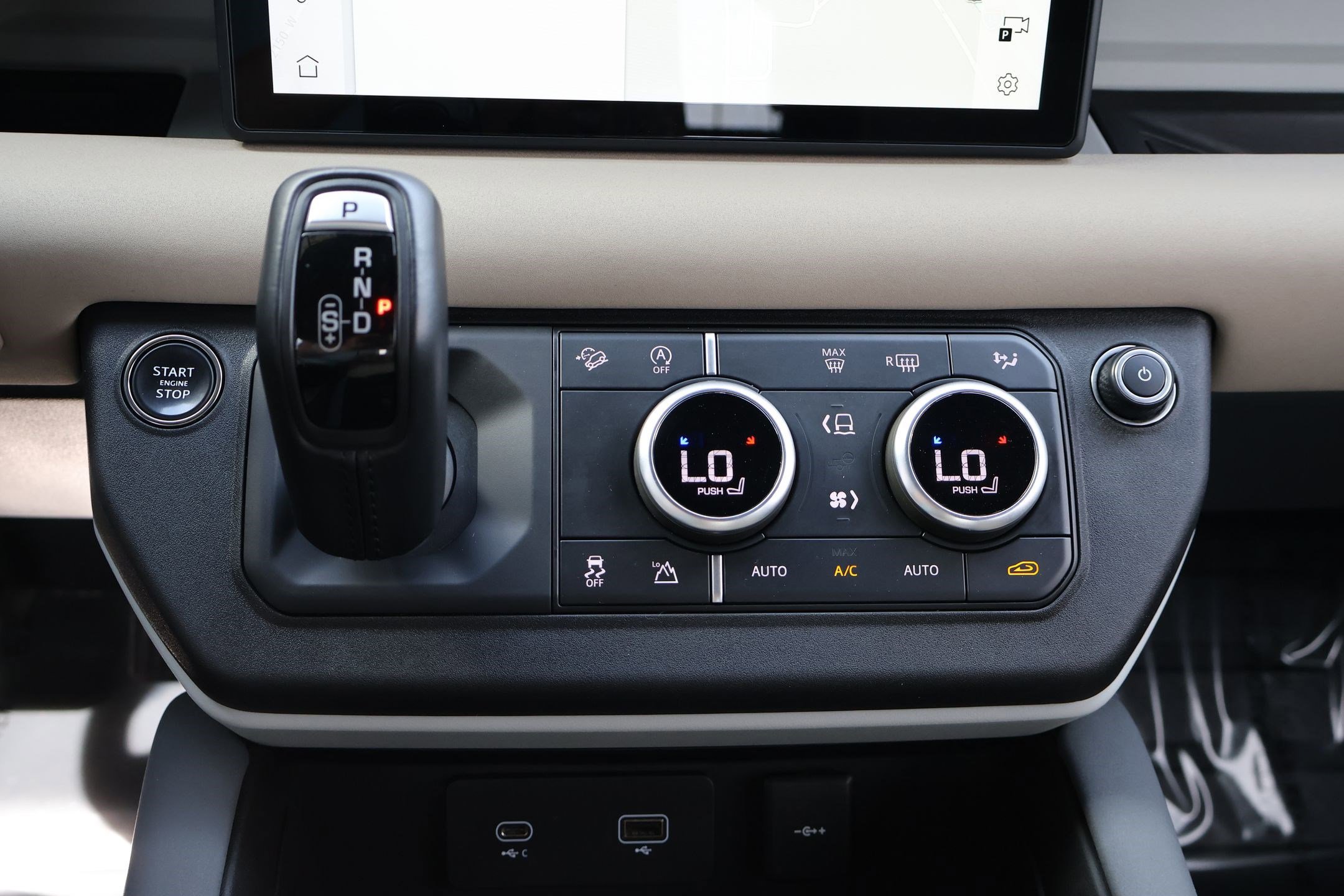 2023 Land Rover Defender 110 X-Dynamic SE