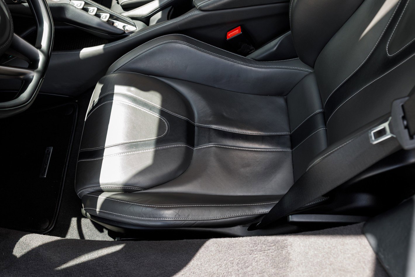 Used 2019 McLaren 720S Luxury photo 38
