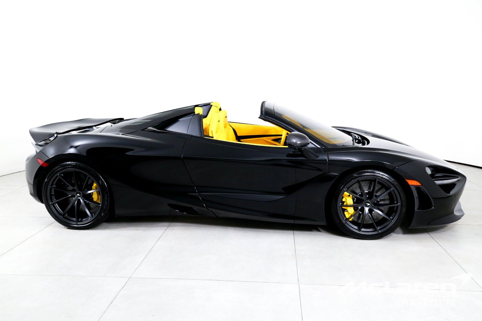 Used 2022 McLaren 720S Spider photo 11