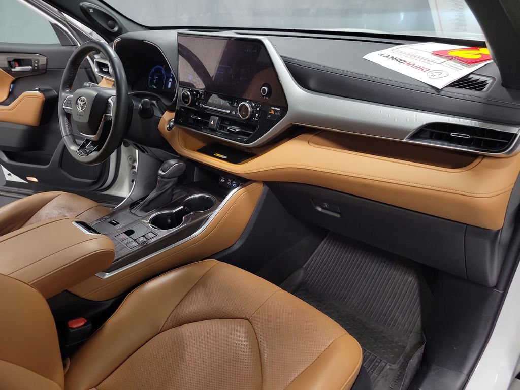 2023 Toyota Highlander Platinum