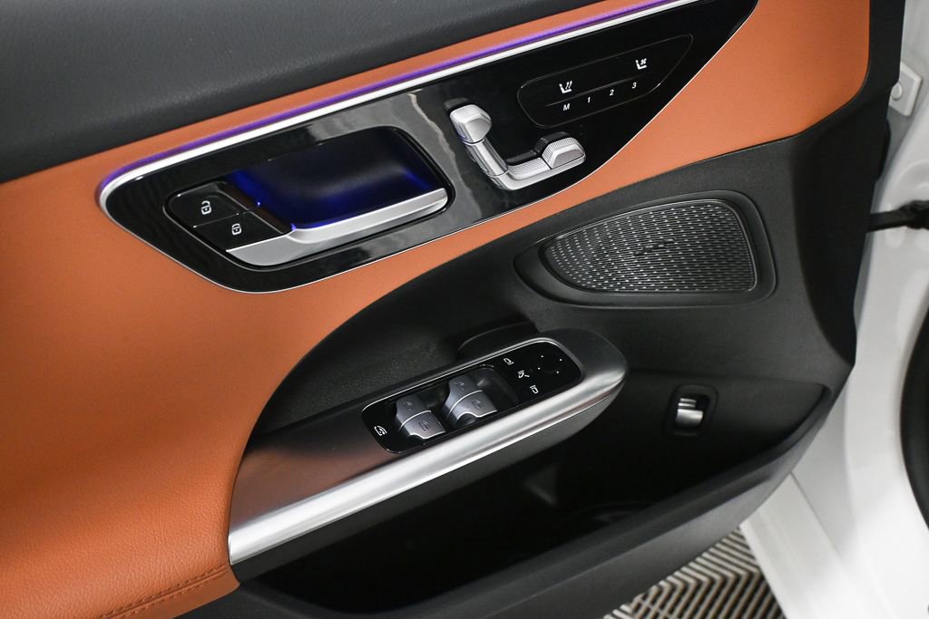 2025 Mercedes-Benz C 300 Sedan