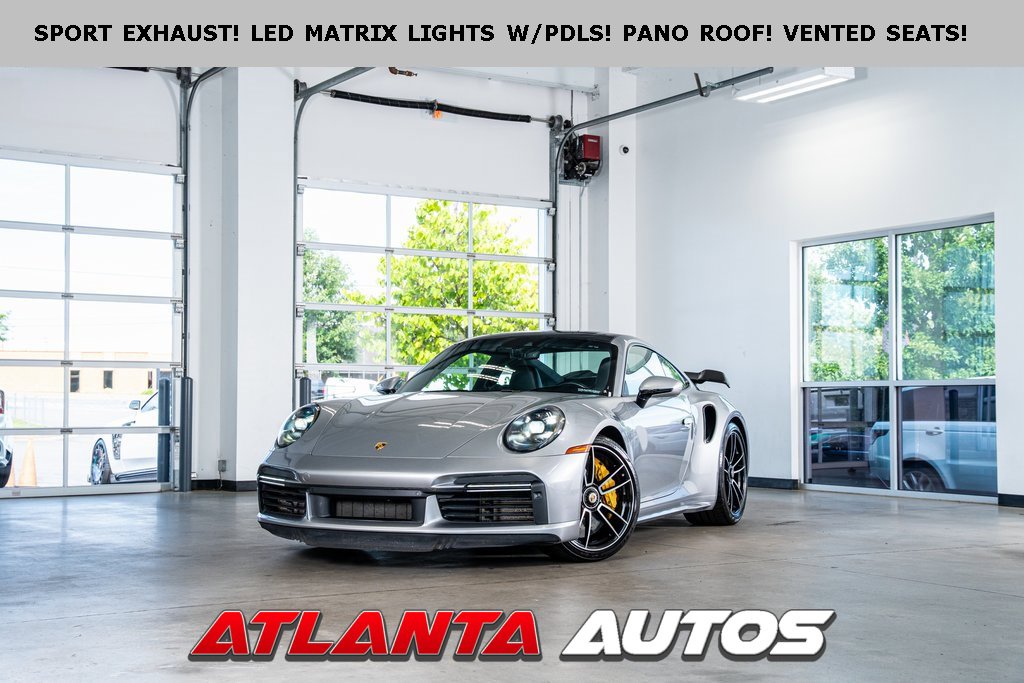 ポルシェ 911 (992)TurboSChristmasEdition2021 Porsche 911 Turbo S Type 992 2023 with Christmas Tree