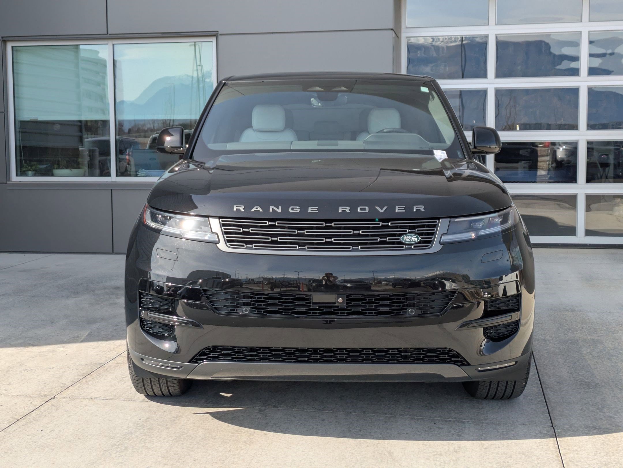 2025 Land Rover Range Rover Sport S