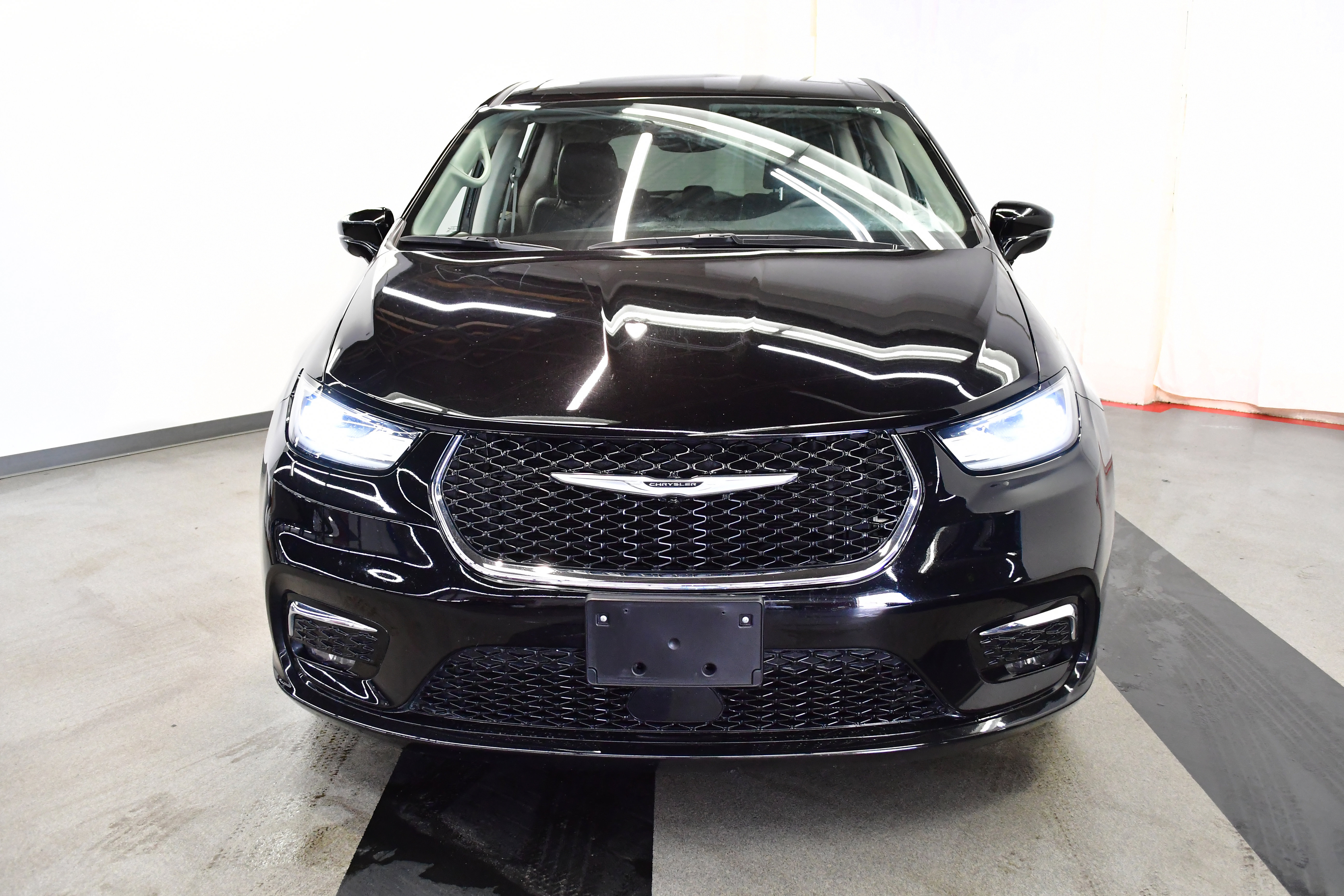 2024 Chrysler Pacifica Touring-L