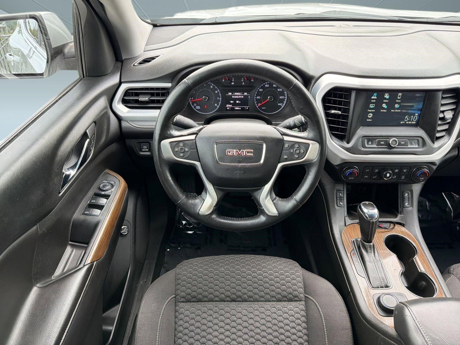 2017 GMC Acadia SLE