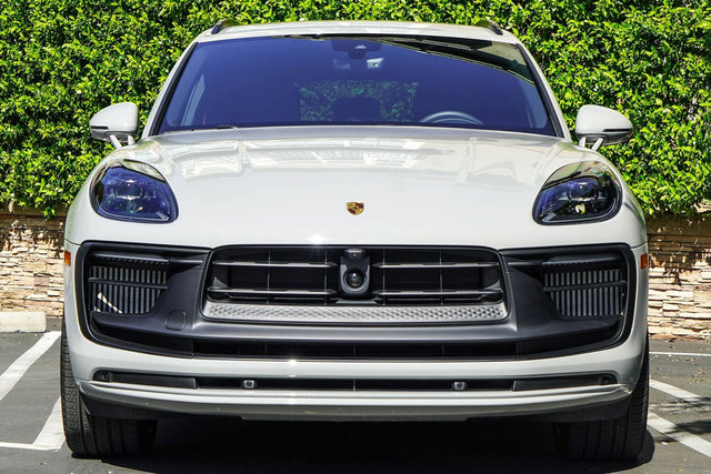 2025 Porsche Macan GTS