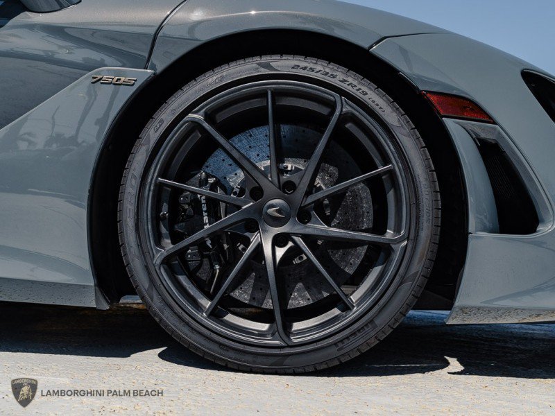 Used 2026 McLaren 750S photo 33