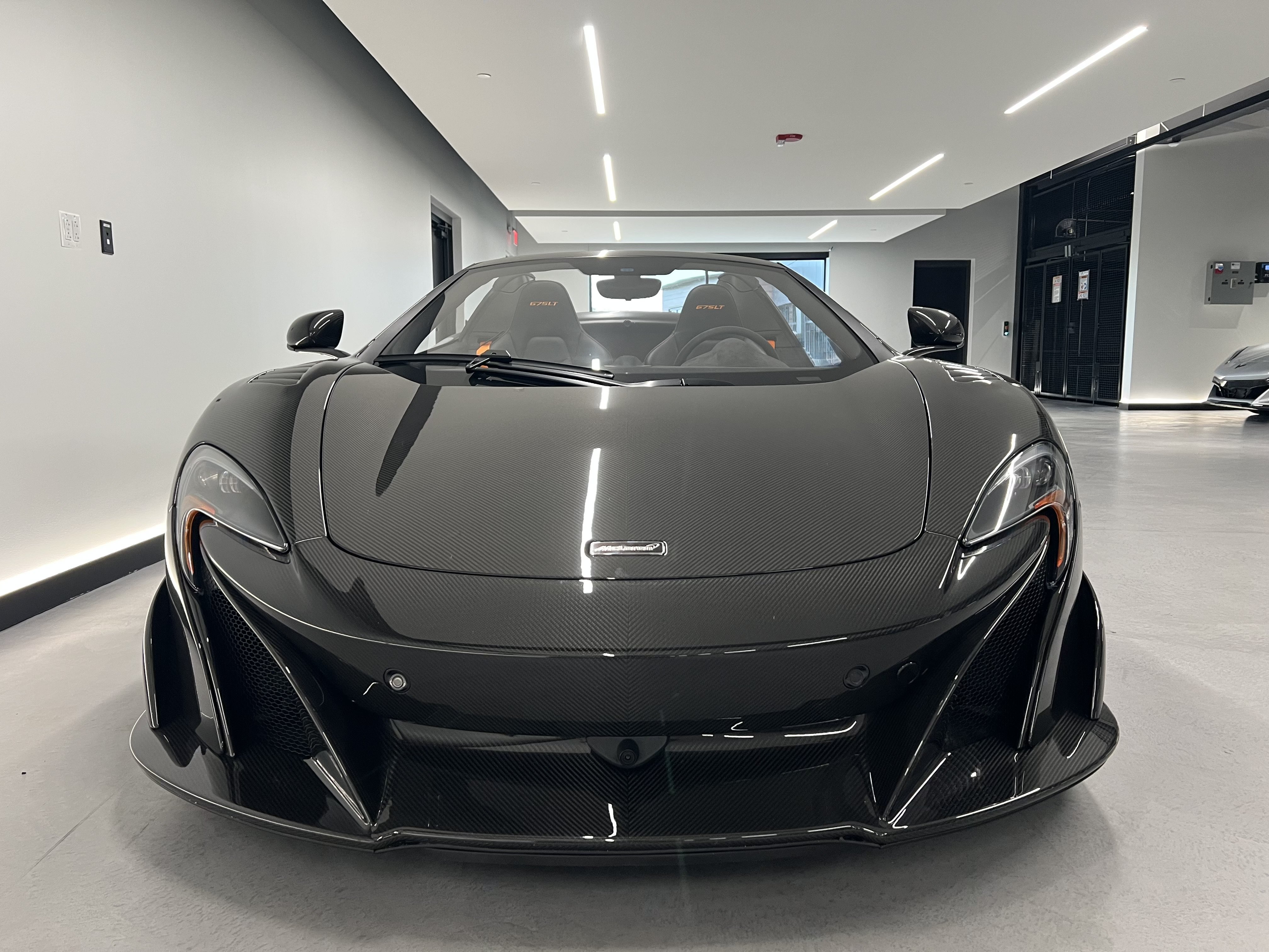 Used 2016 McLaren 675LT Spider 5