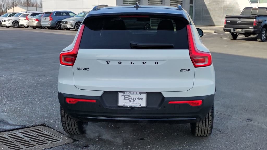 2026 Volvo Xc40 B5 Ultra