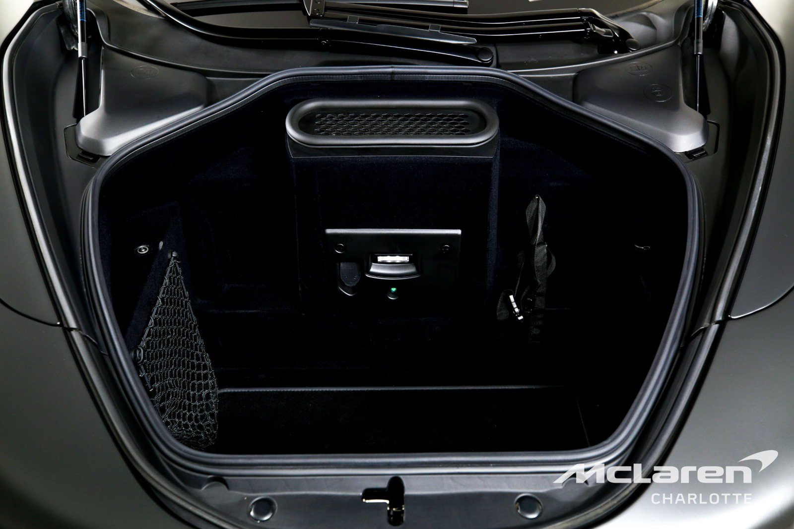 Used 2025 McLaren 750S Spider photo 18