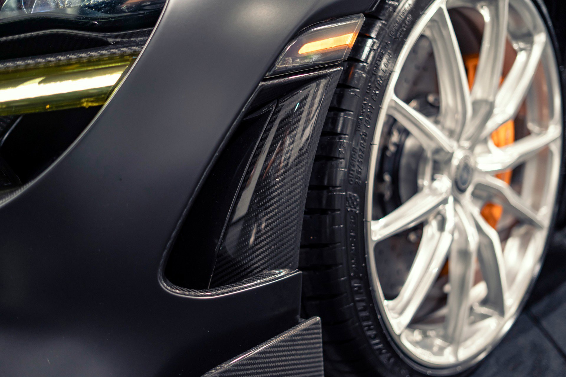 Used 2021 McLaren 765LT photo 44