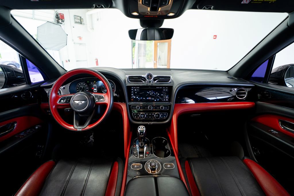 2022 Bentley Bentayga