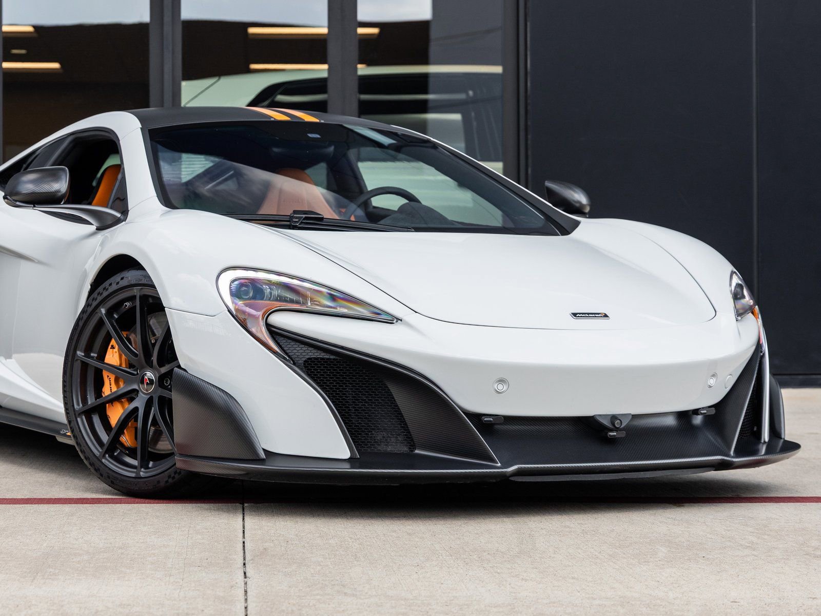 Used 2016 McLaren 675LT Coupe photo 6