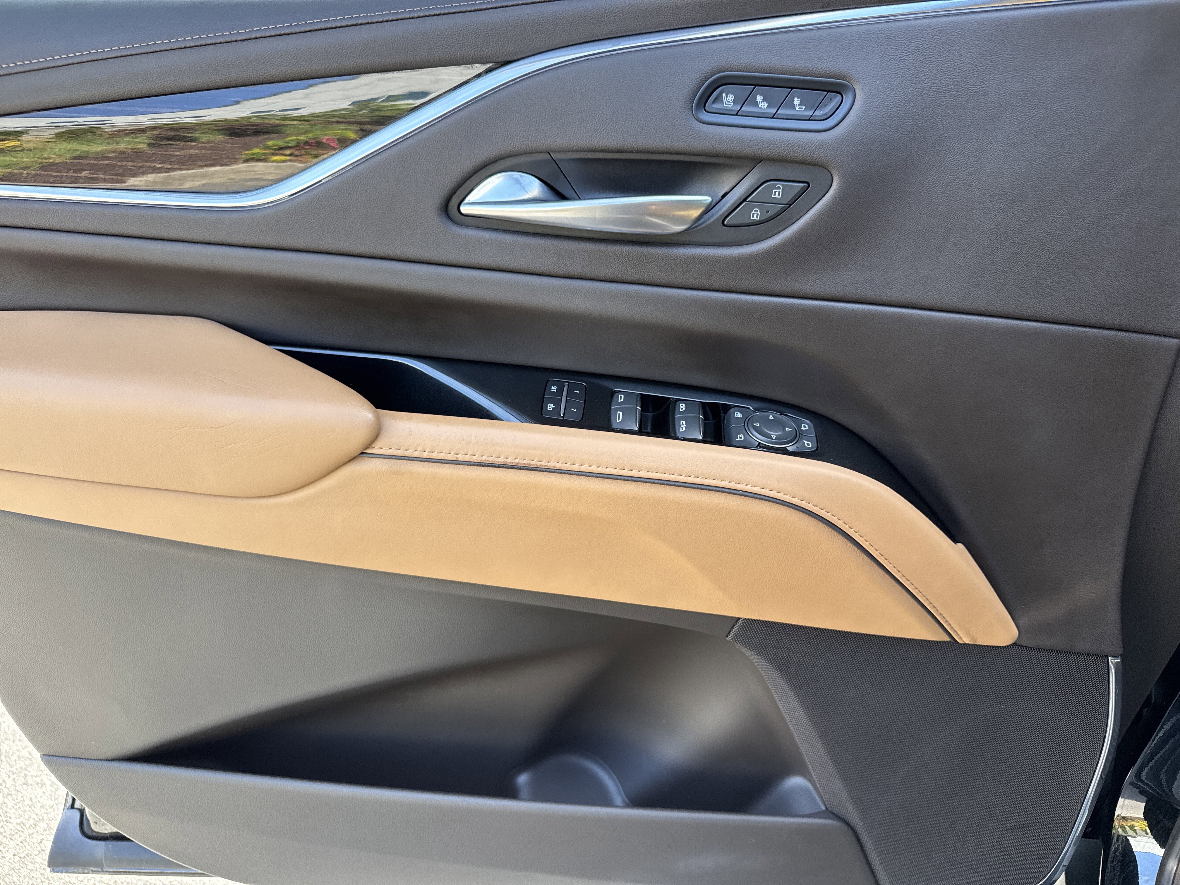 2022 Cadillac Escalade Sport