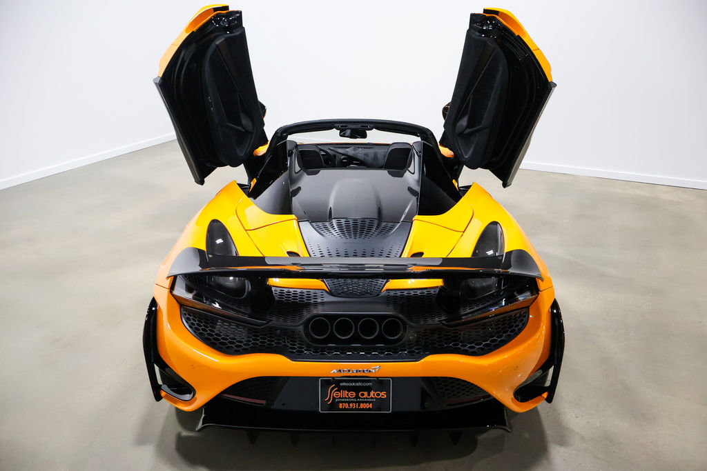 Used 2022 McLaren 765LT photo 84