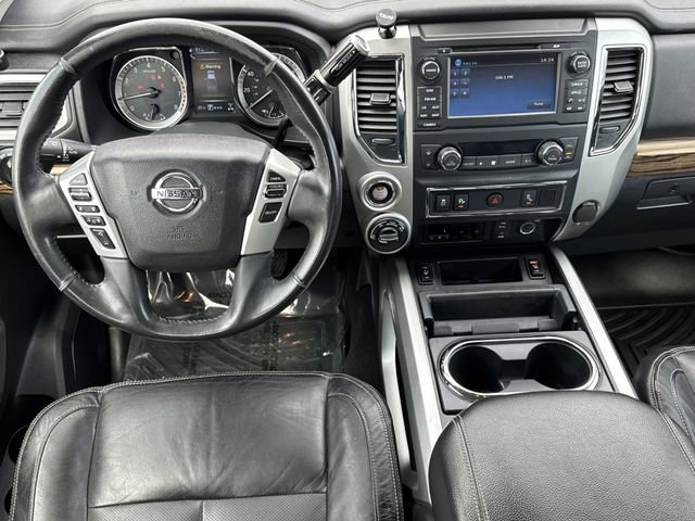 2017 Nissan Titan SL