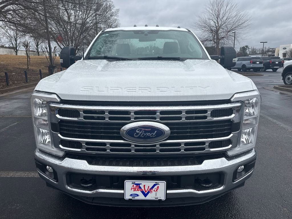 2025 Ford F350 XL
