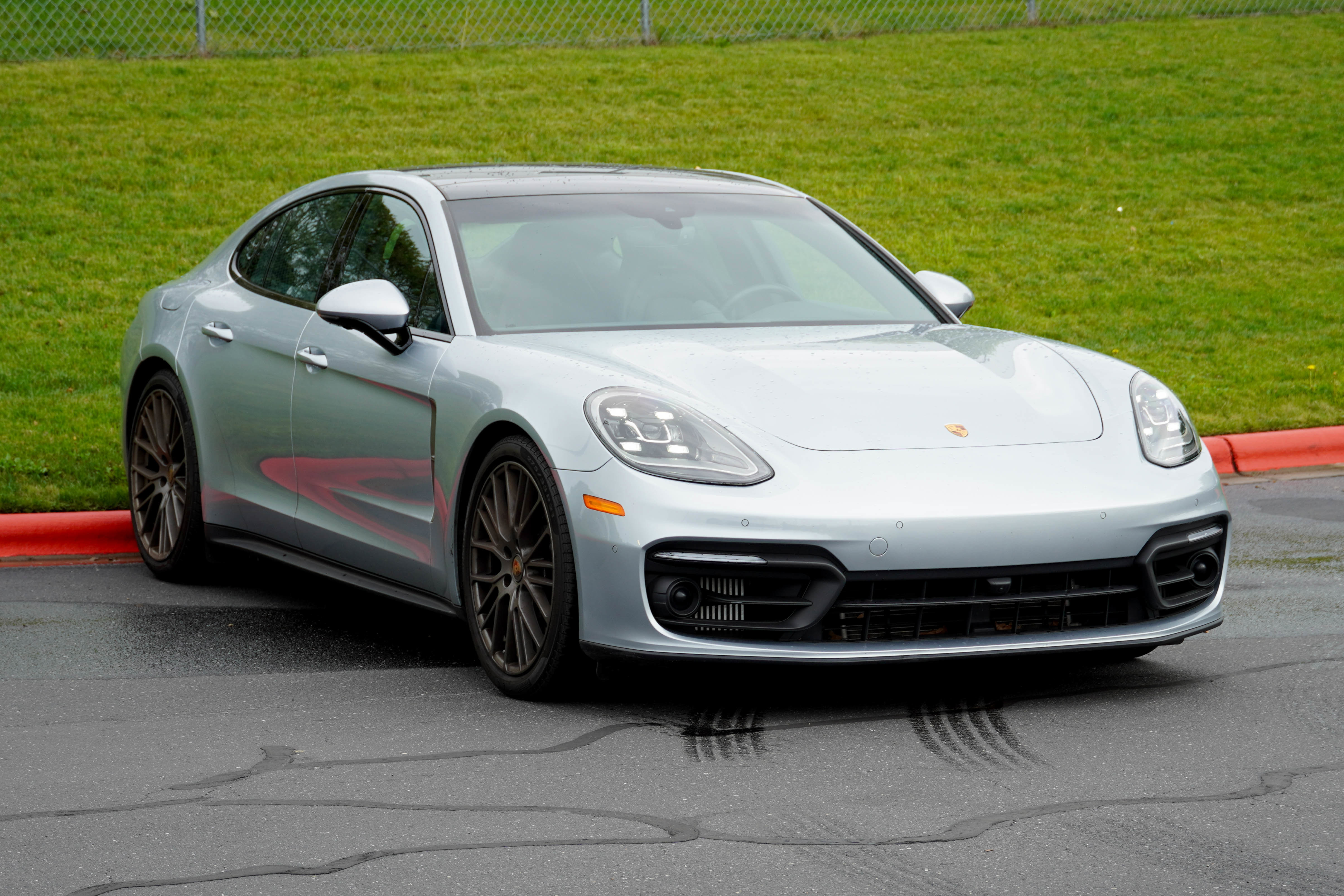 2023 Porsche Panamera Platinum Edition RWD