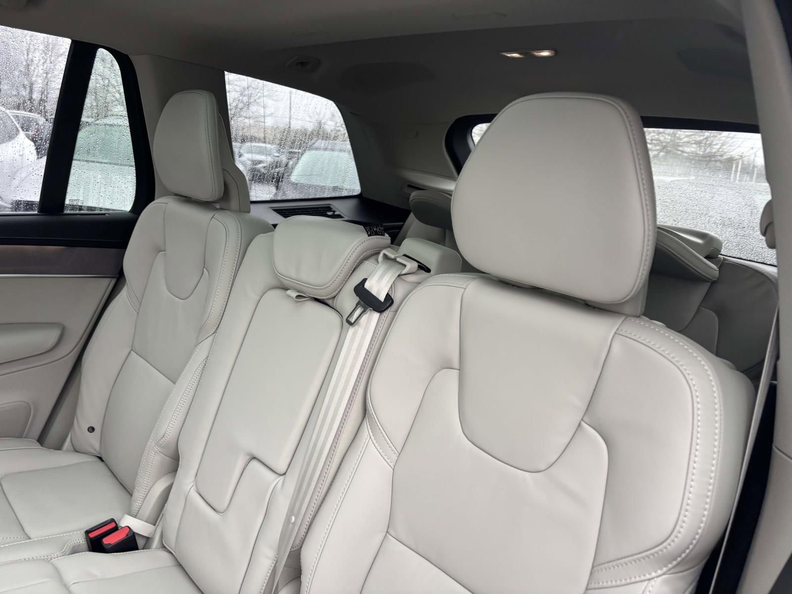 2026 Volvo Xc90 T8 Ultra