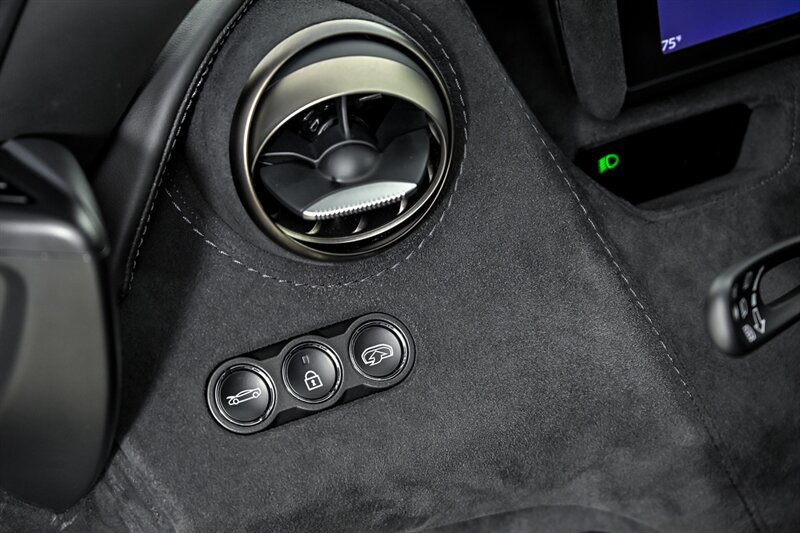 Used 2019 McLaren 720S Spider photo 22