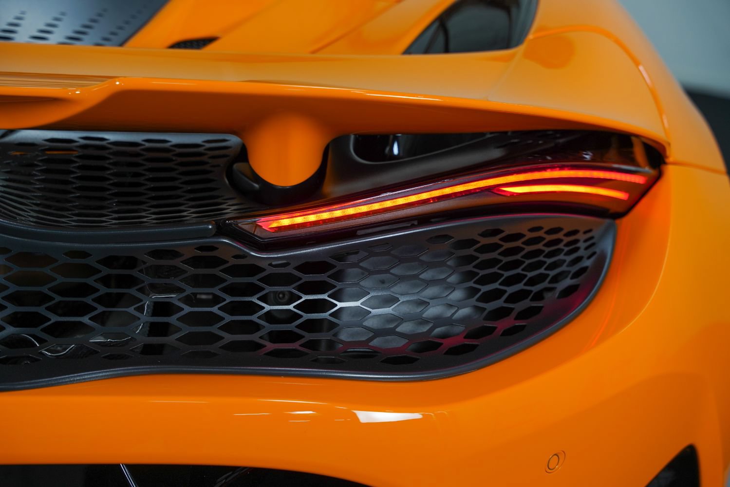 Used 2024 McLaren 750S Spider photo 21