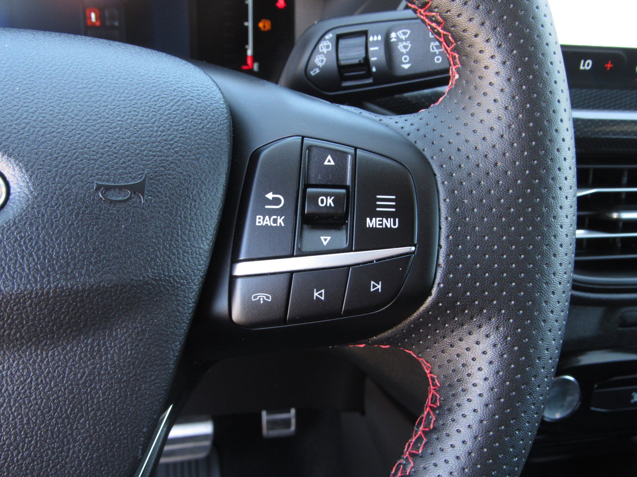 2024 Ford Escape ST-Line Select