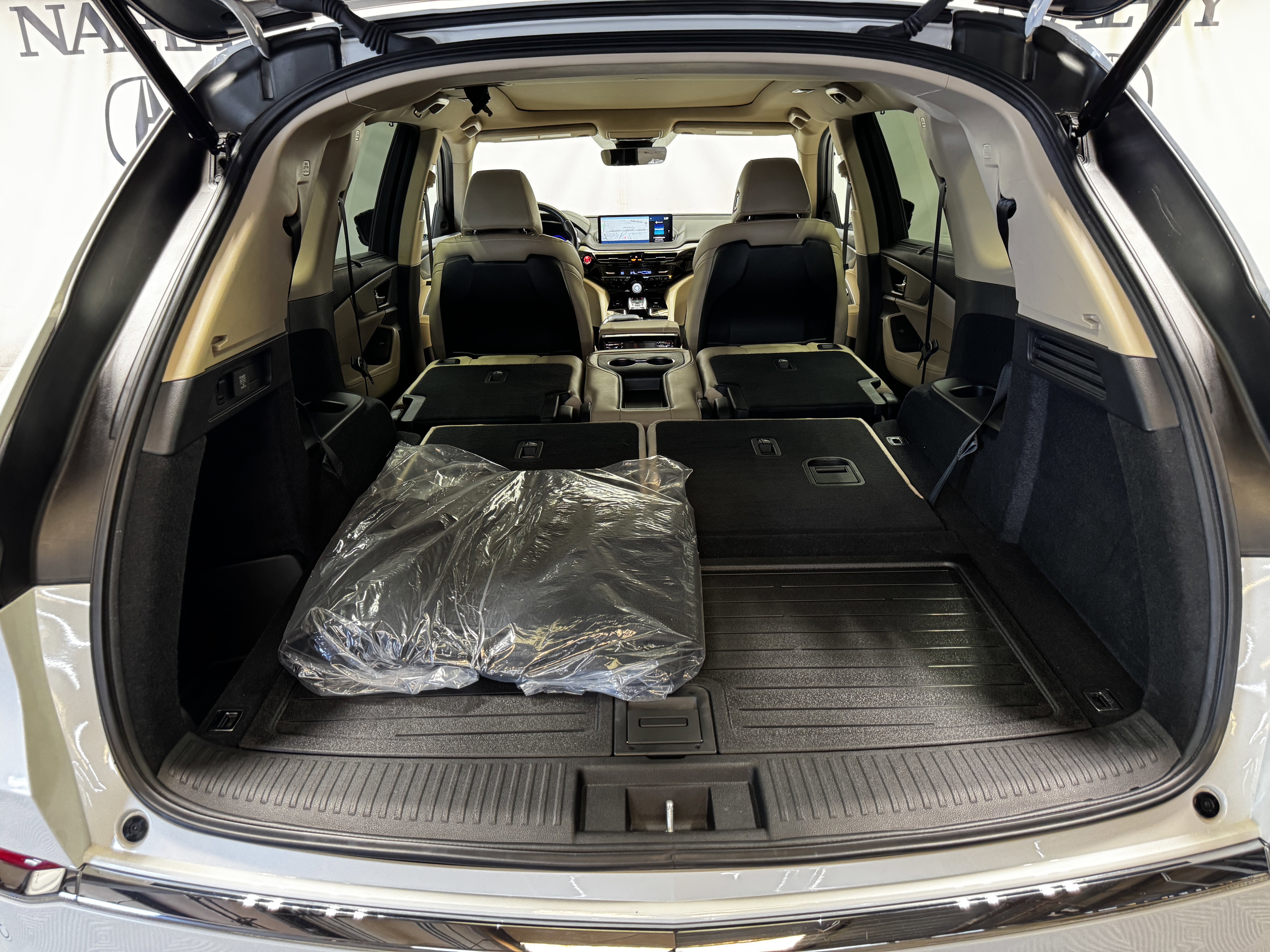 2023 Acura MDX FWD w/ Technology Package