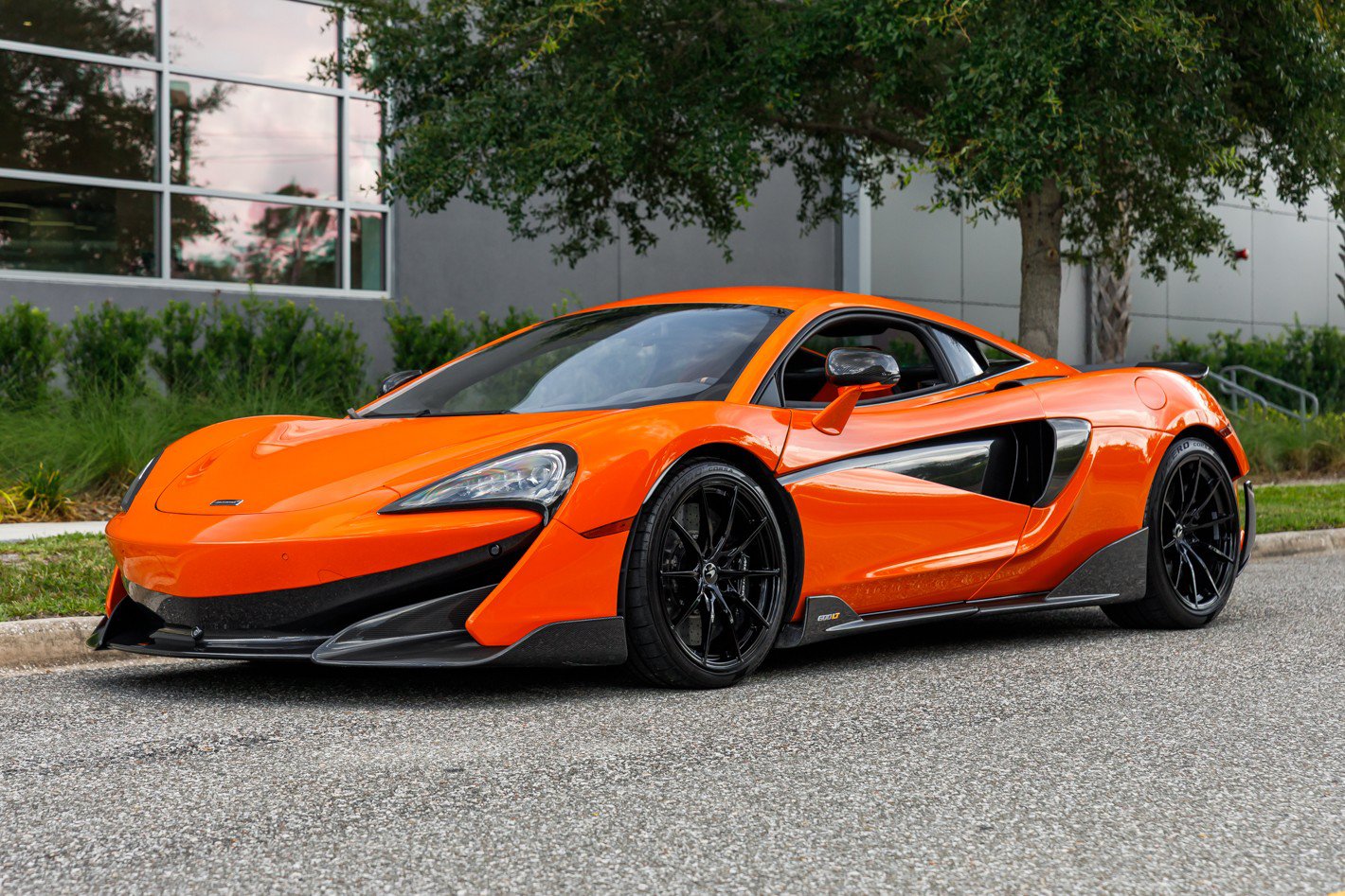 Used 2019 McLaren 600LT photo 25