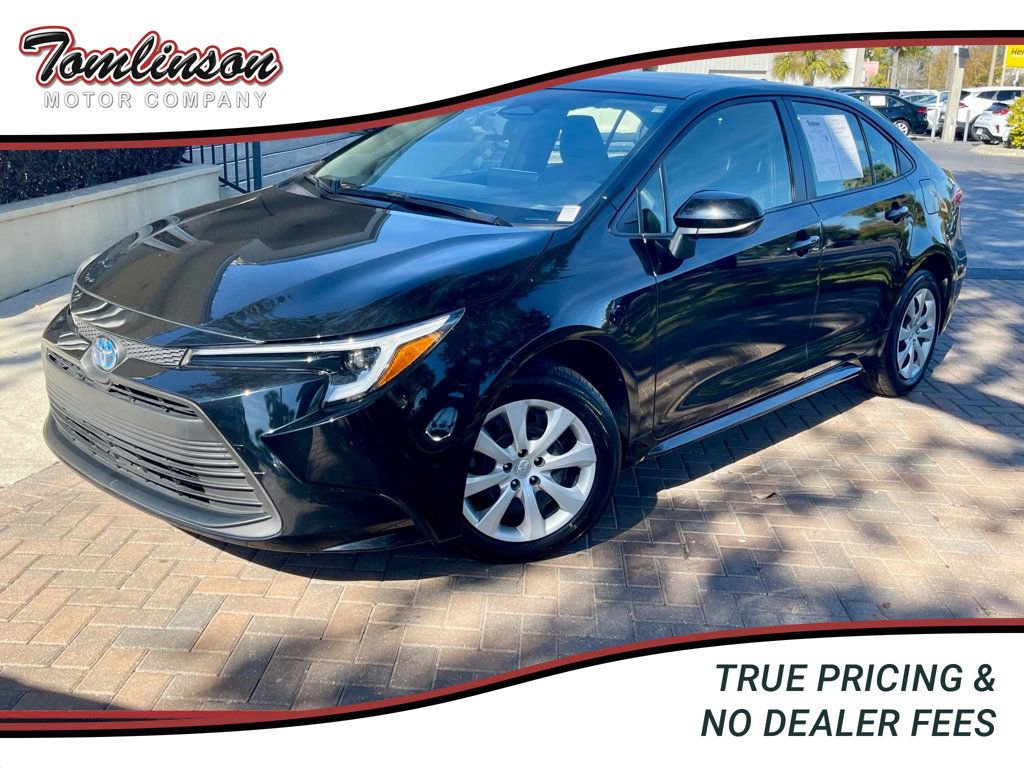 Used 2025 Toyota Corolla LE