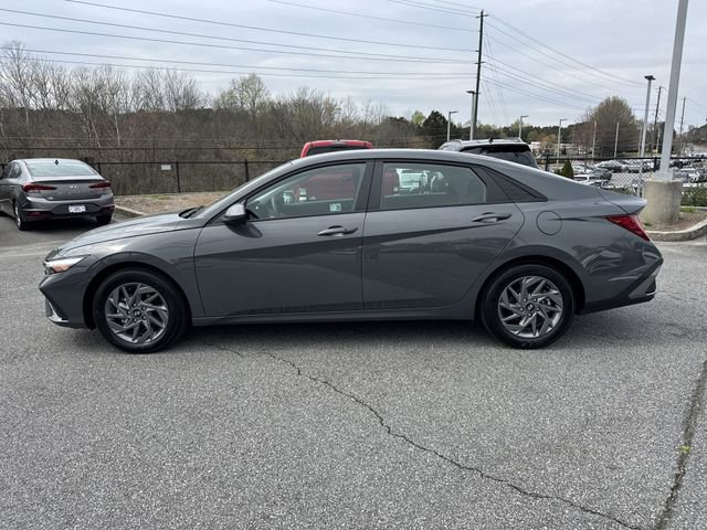 2025 Hyundai Elantra Blue