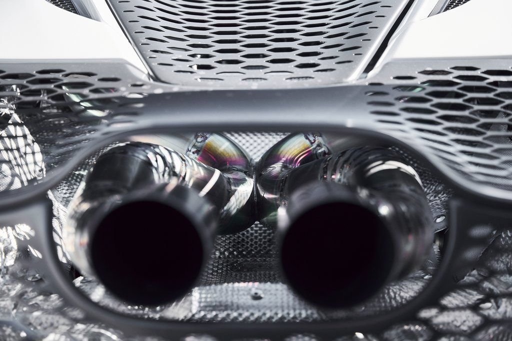 Used 2024 McLaren 750S photo 14