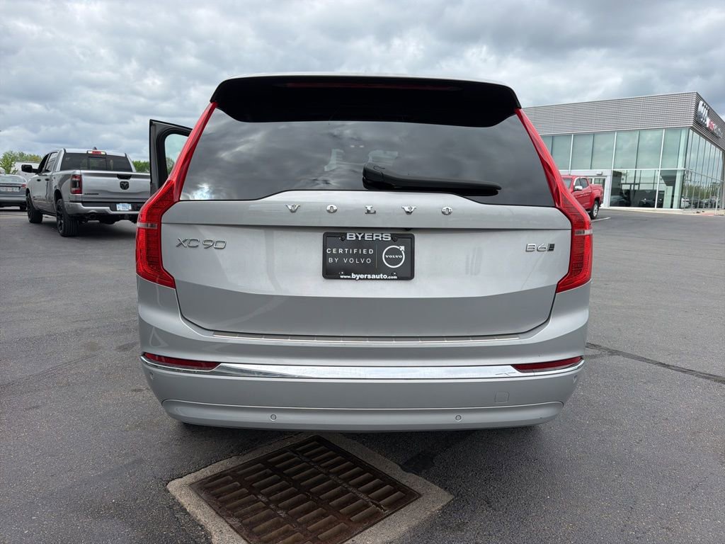 2023 Volvo Xc90 B6 Plus