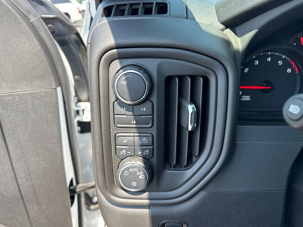 2025 Chevrolet Silverado 2500 Custom