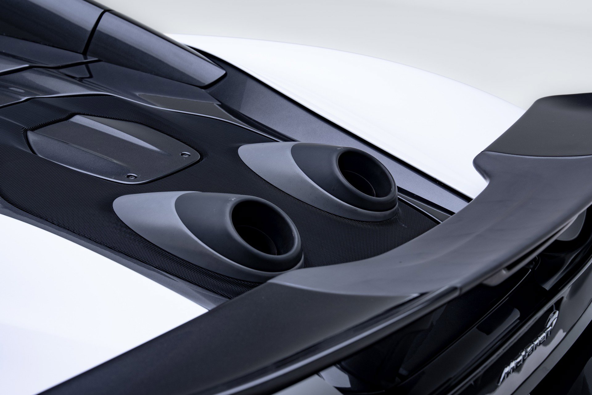 Used 2020 McLaren 600LT Spider photo 15