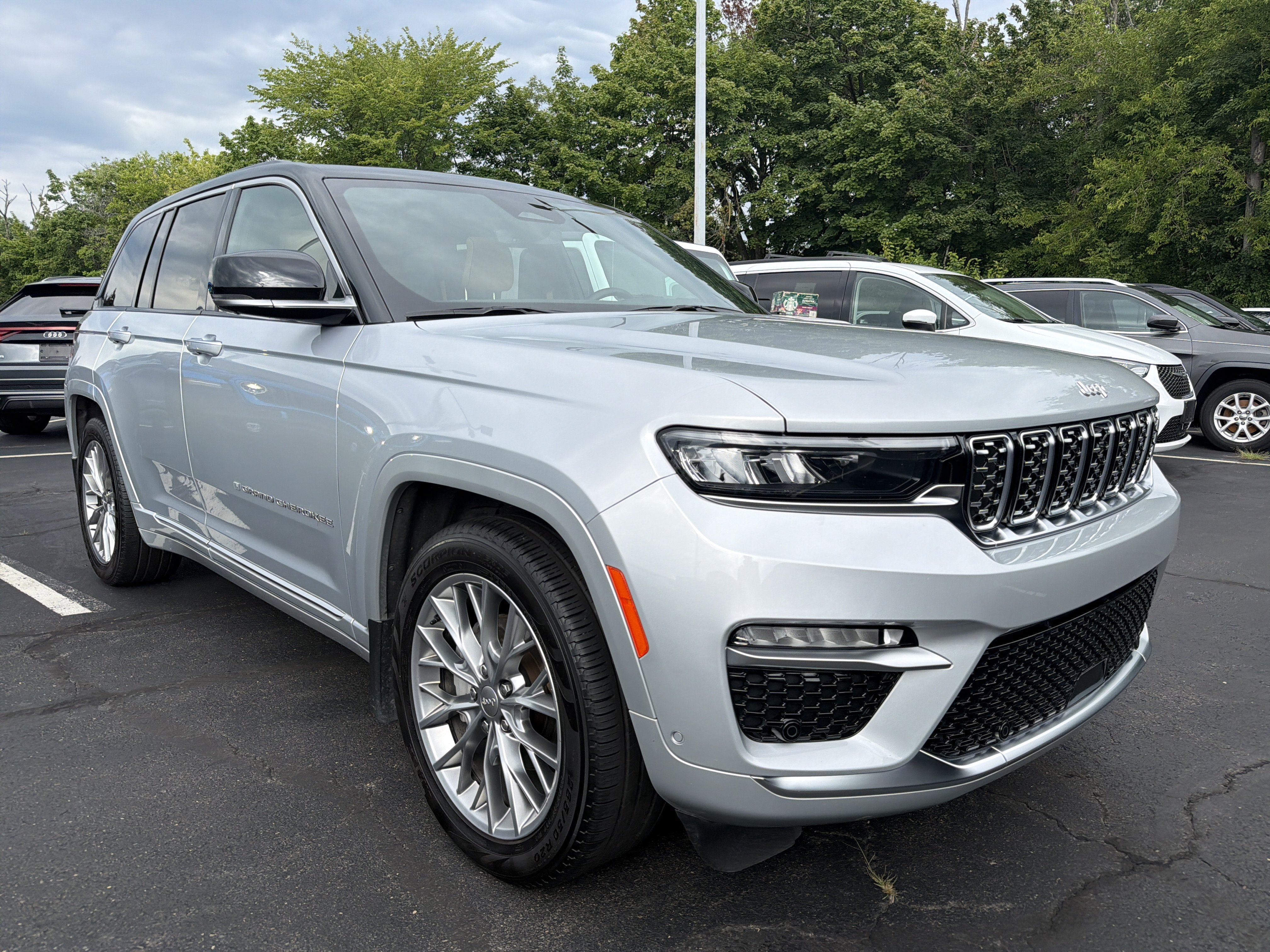 Certified 2025 Jeep Grand Cherokee Summit w/ Luxury Tech Group V