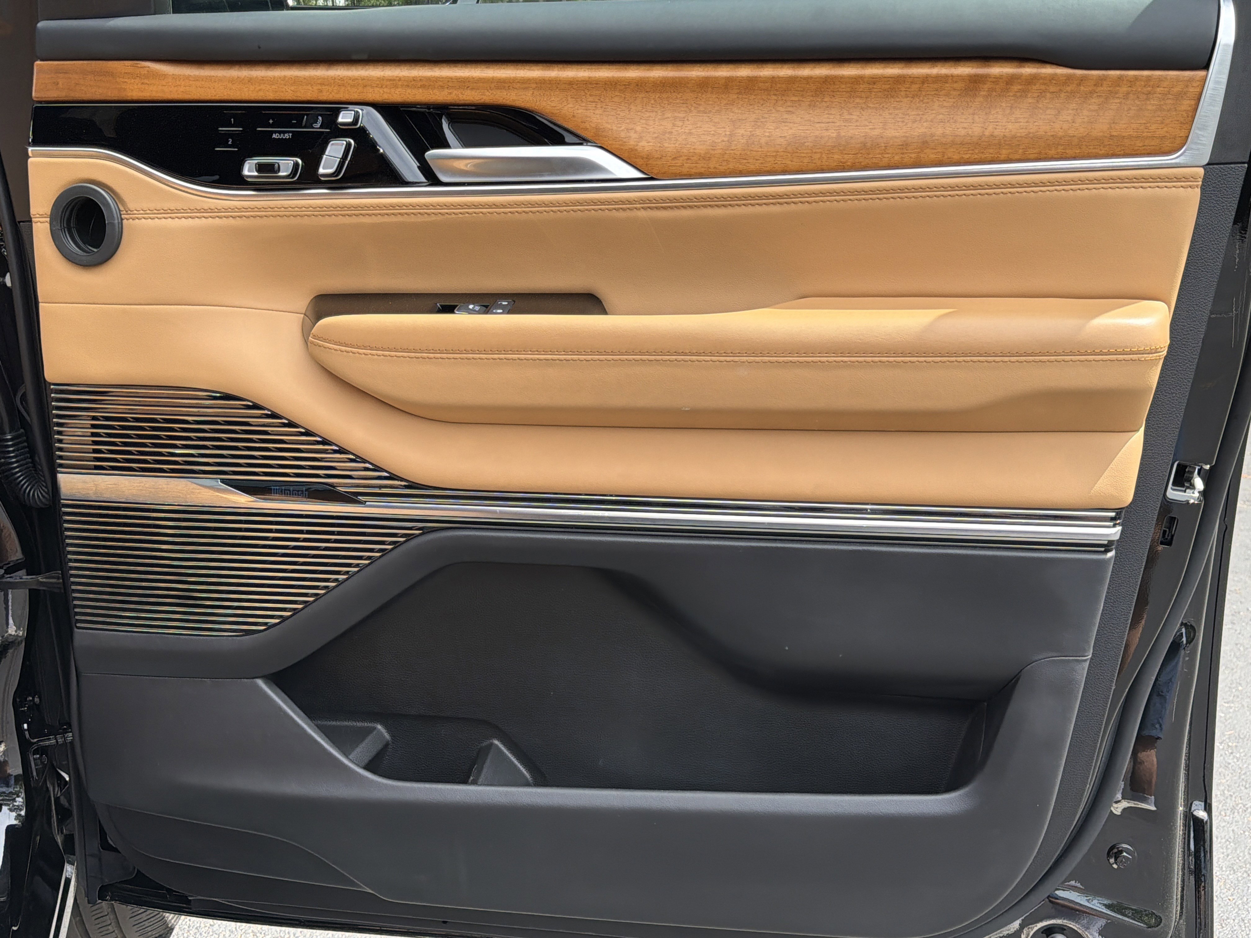 2025 Jeep Grand Wagoneer Series III