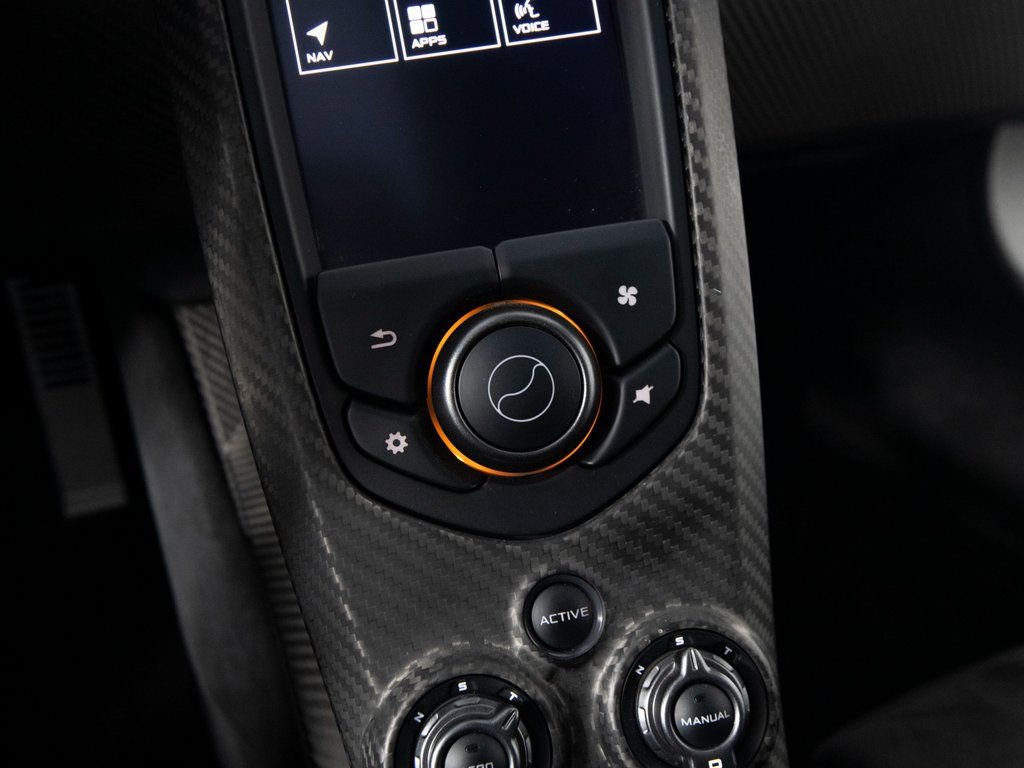 Used 2015 McLaren P1 photo 43