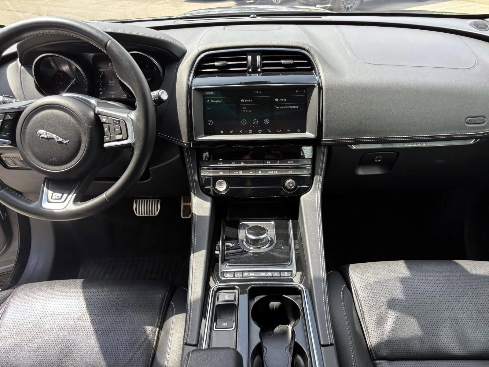 2019 Jaguar F-Pace R-Sport