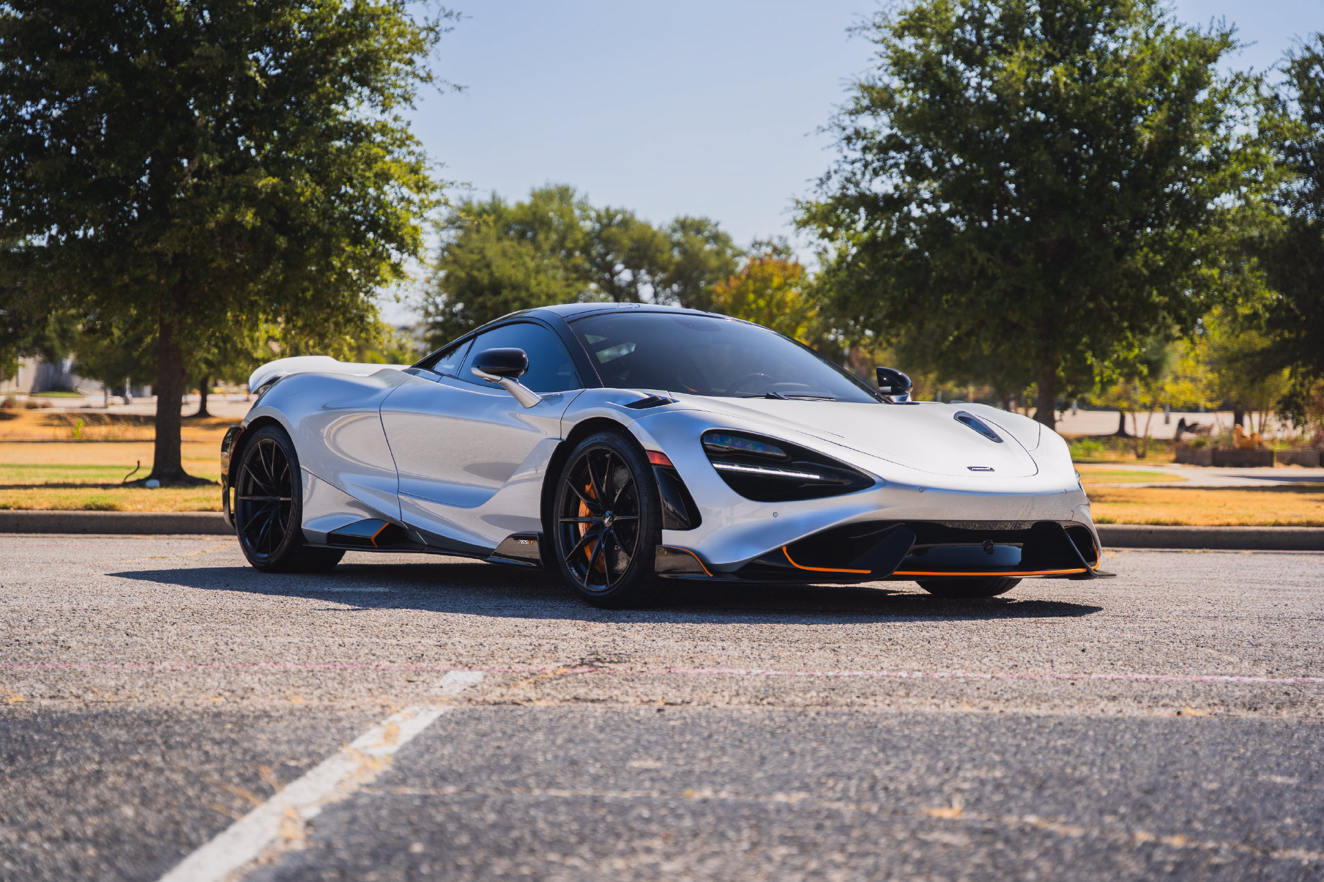 Used 2021 McLaren 765LT photo 25
