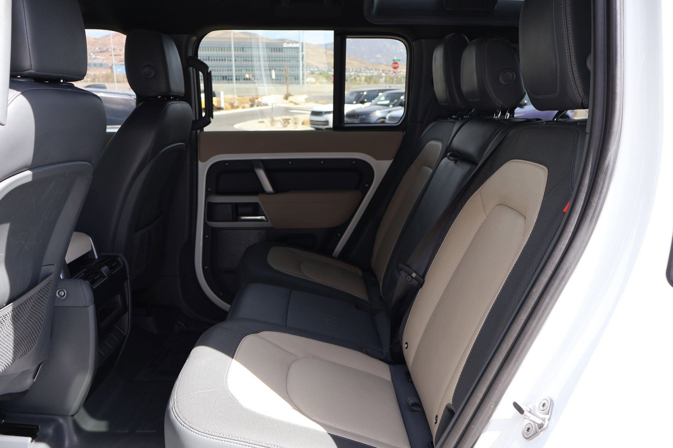 2023 Land Rover Defender 110 X-Dynamic SE