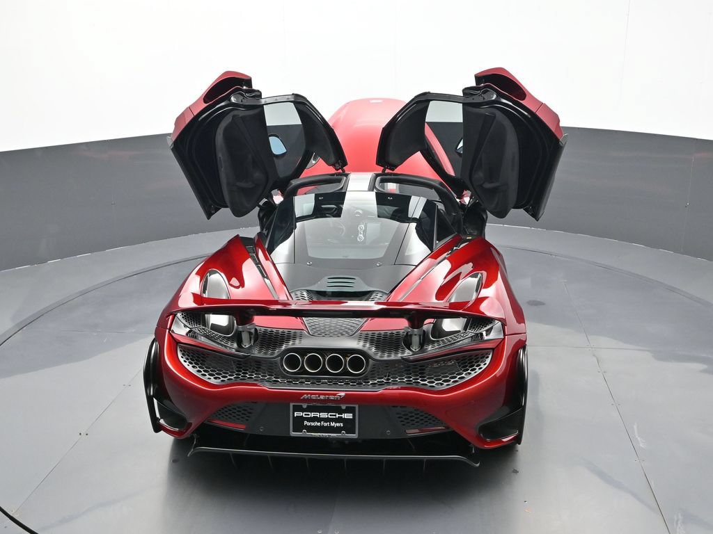 Used 2021 McLaren 765LT photo 23