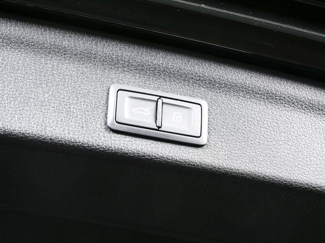 2025 Audi Q3 2.0T Premium Plus