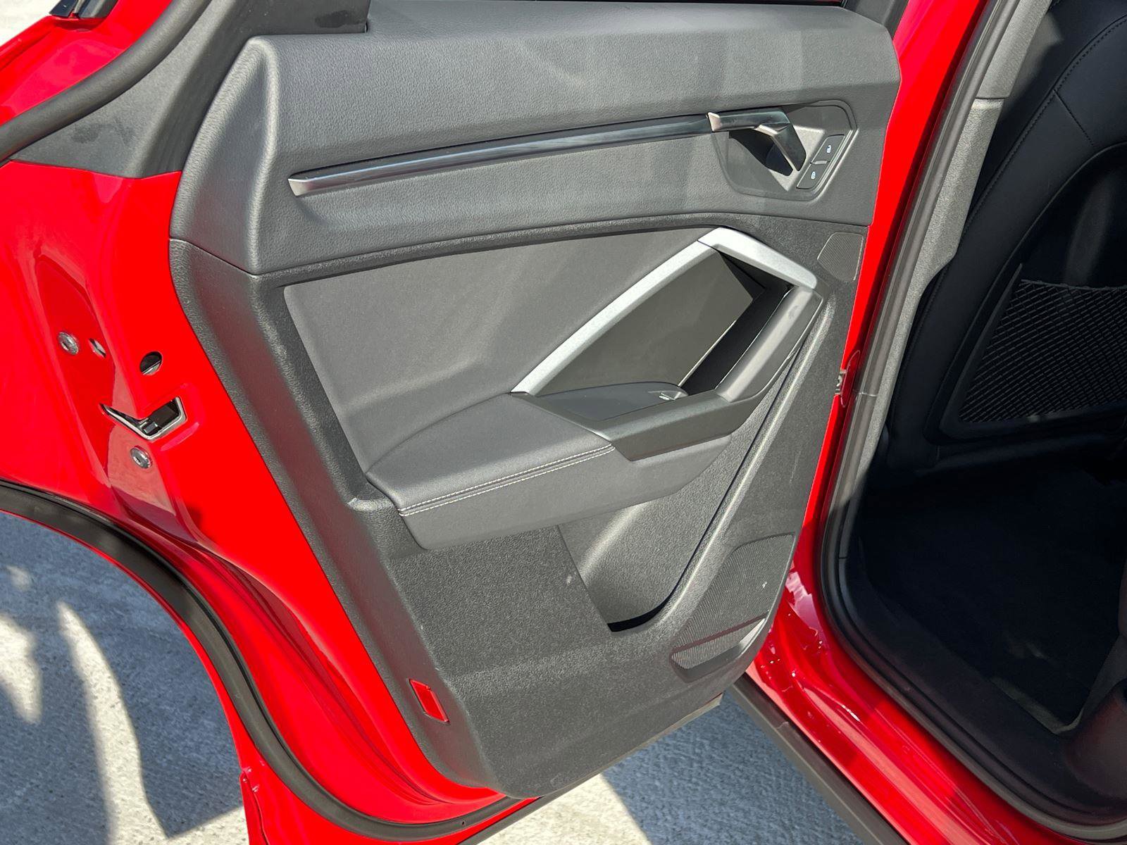 2025 Audi Q3 2.0T Premium