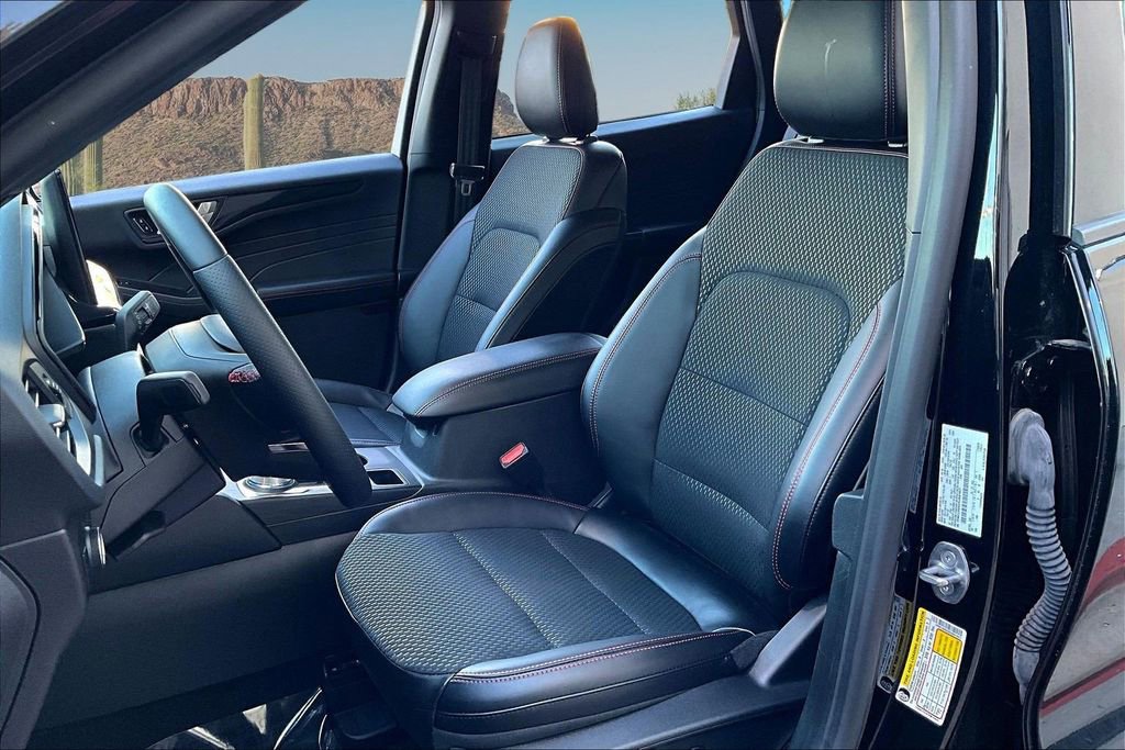 2024 Ford Escape ST-Line Select