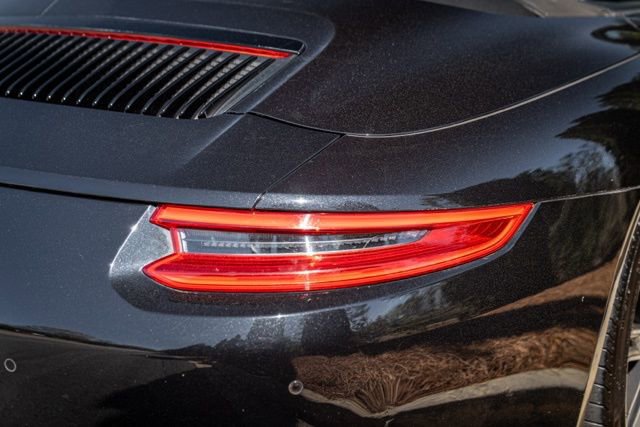 2019 Porsche 911 Carrera