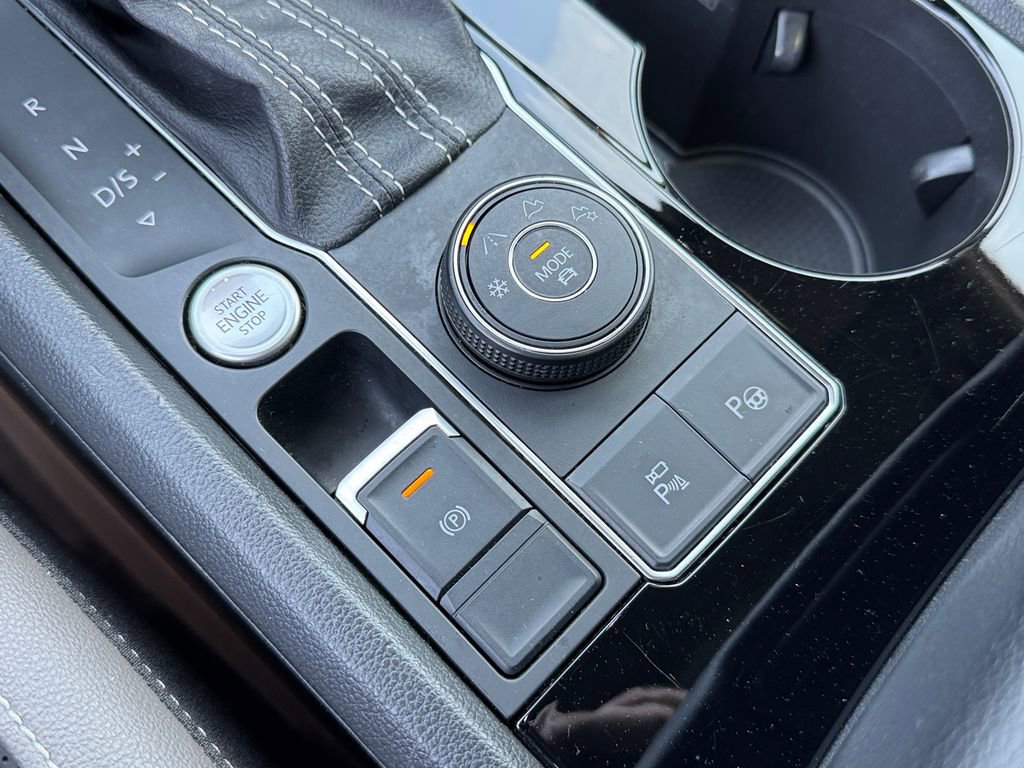 2021 Volkswagen Atlas Cross Sport SEL Premium