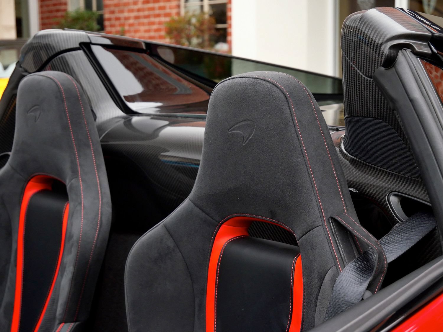 Used 2020 McLaren 720S Performance photo 18