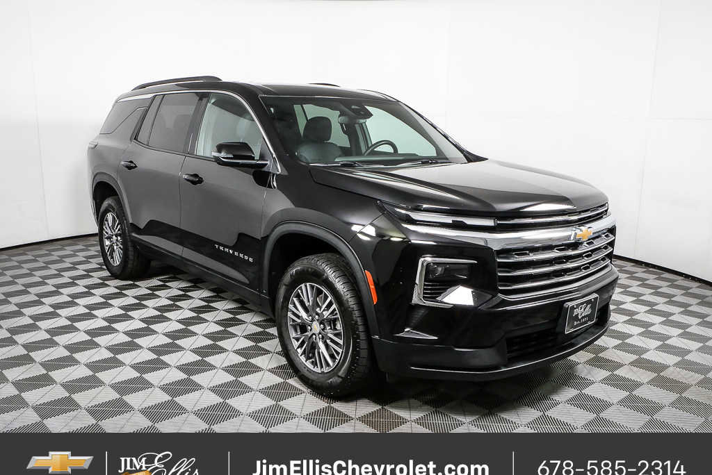 2025 Chevrolet Traverse LT
