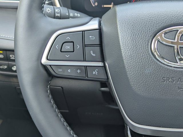 2025 Toyota Highlander Platinum