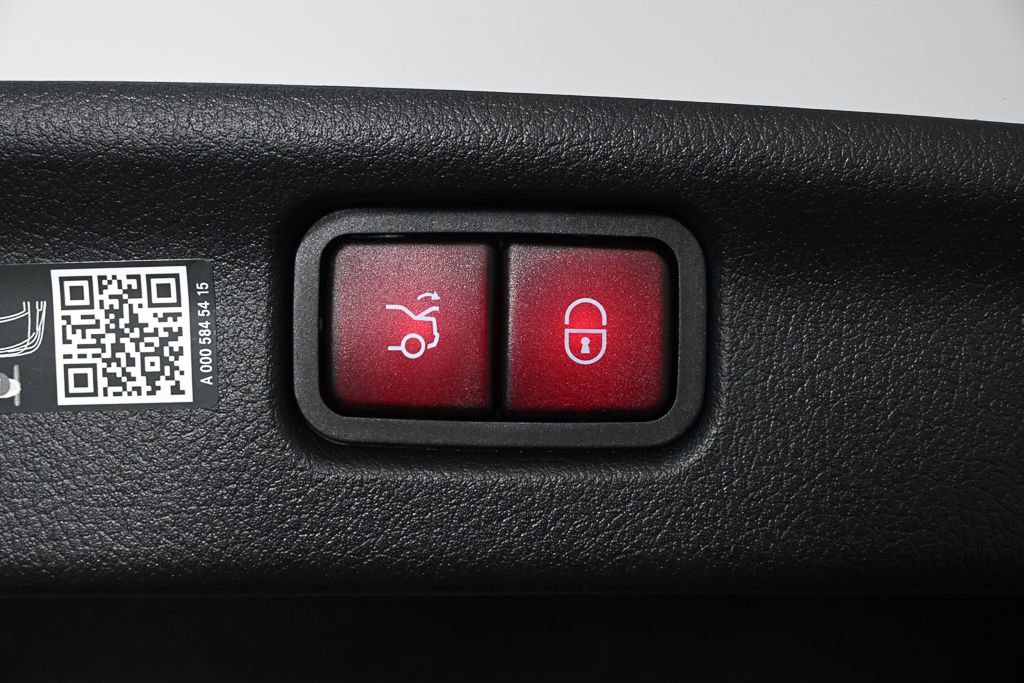 2025 Mercedes-Benz C 300 Sedan